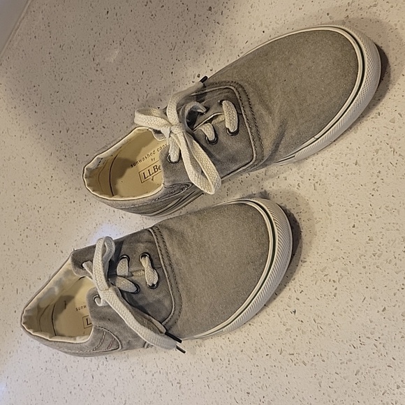 L.L. Bean Shoes - LL Bean Sunwashed Canvas Sneaker EUC Size 8